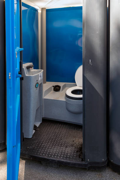 Best Emergency porta potty rental  in Sumner, IL